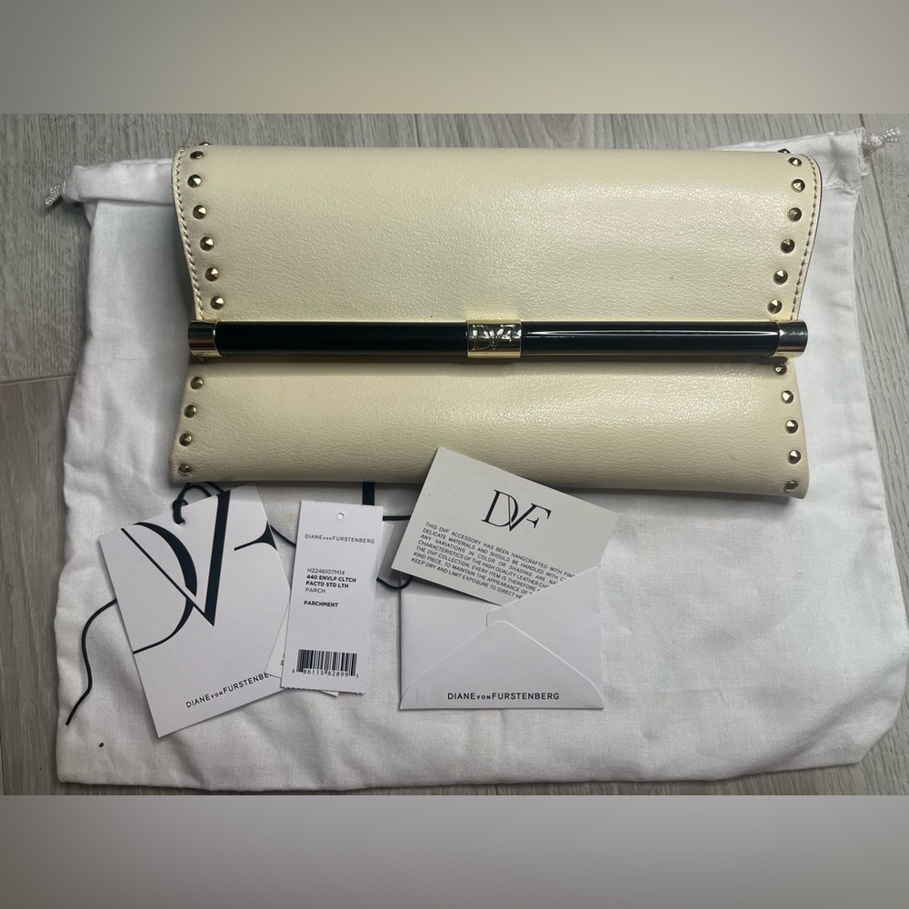Diane Von Furstenberg Leather Pebble-like Embossed Envelope Clutch, Cream